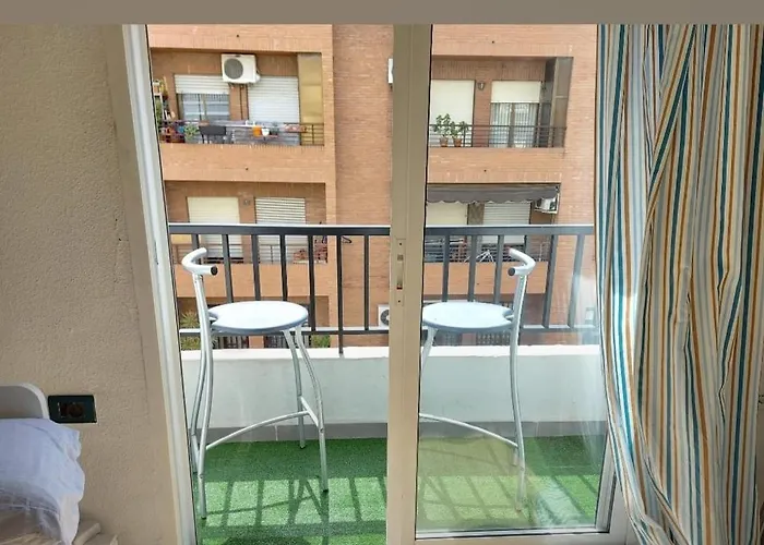 Arts And Sciens Museum/beach *