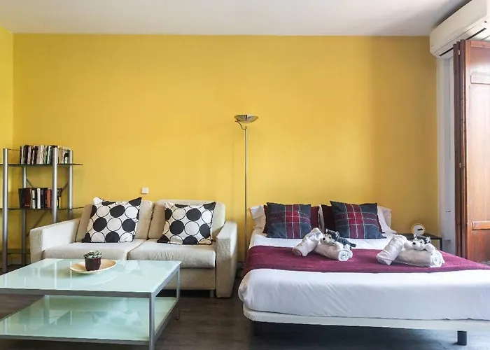 Market Beautiful Loft Apartment