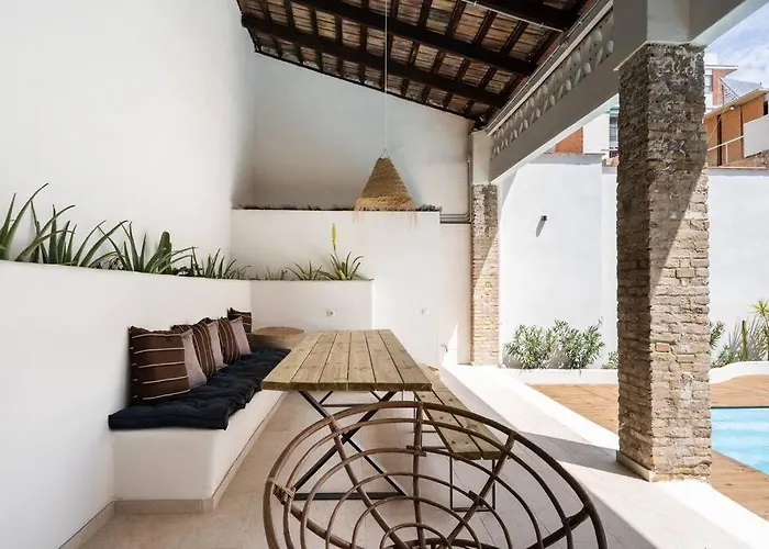 Villa Maison Avec Piscine à *