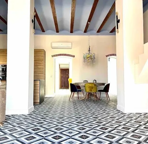 Casa Mediterranea- Les Mil I Nits 펜션 *