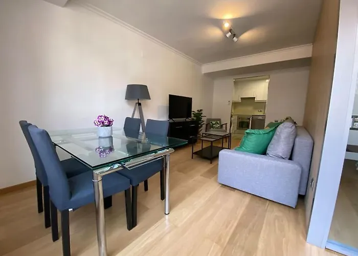 Executive Style Near Downtwon *