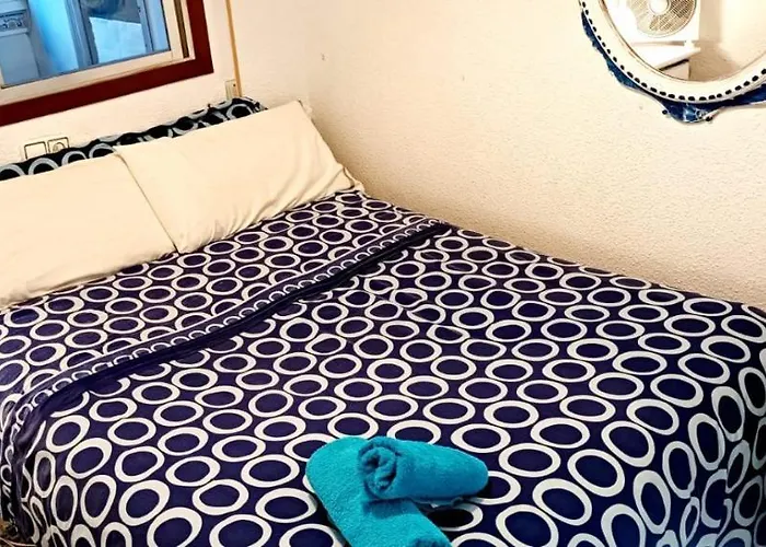 Rum i privatbostad Blue Double Private At Front - En La Playa Piso Compartido *