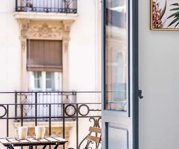 Apartment Spacious With Great Views