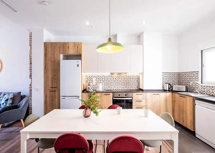 Apartment Spacious With Great Views *