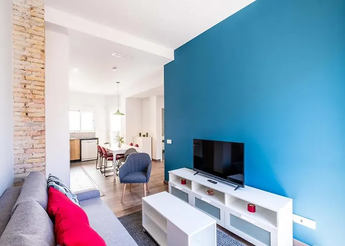 Spacious With Great Views Apartment