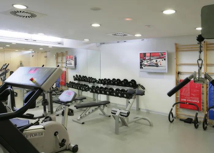 Neptuno Playa & Hotel Valence