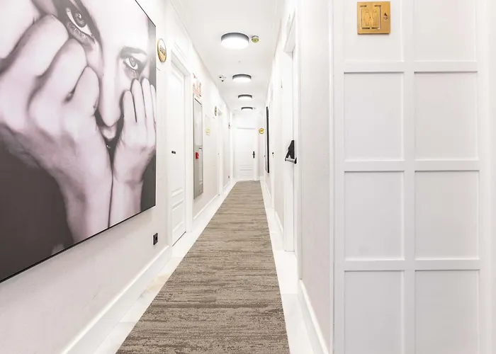 L&h Gran Via Hotel Valencia