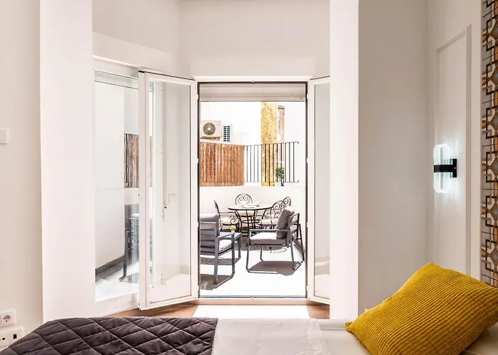 Quality With Homely Decor * Valencia