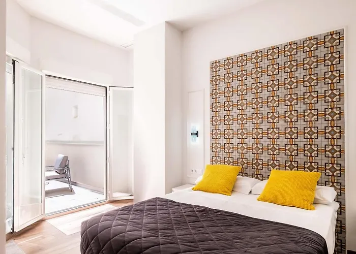 Quality With Homely Decor Valencia