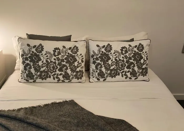 Πανσιόν Small And Cozy - G10 3*