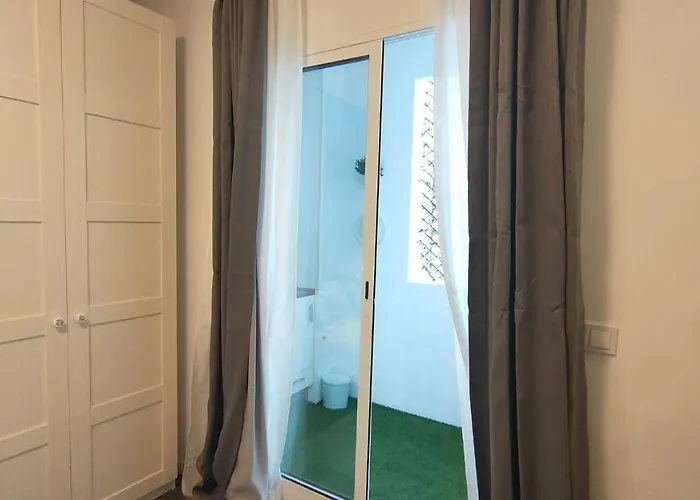 Small And Cozy - G10 3* Βαλένθια