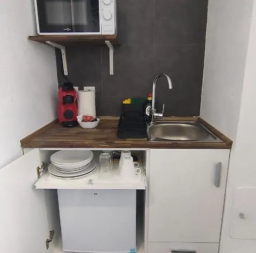 Small And Cozy - G10