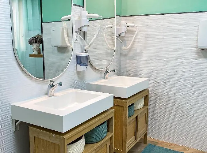 The Pod Blasco Hostal Valencia