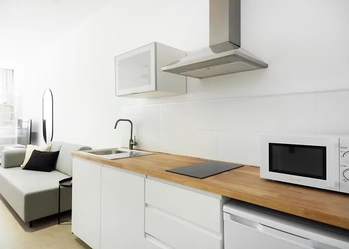 Blanq Marina Aparthotel