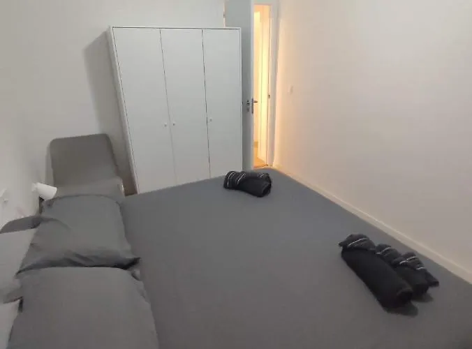 Arts & Sciences - Authentic Urban Parklife - Vlc Urban 게스트하우스