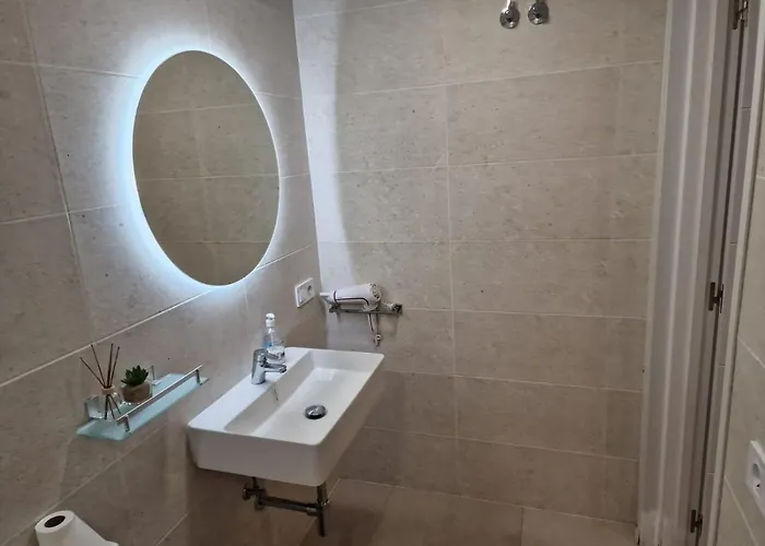 Moderno Del Arquitecto فندق فالنسيا