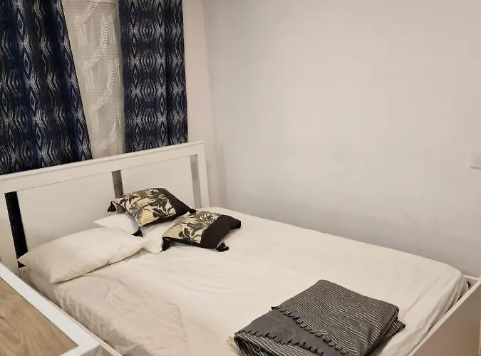 Moderno Del Arquitecto فندق فالنسيا