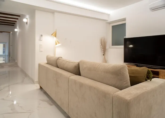 아파트 Market - Ciutat Vella, Exclusively For Families - Mid-term *