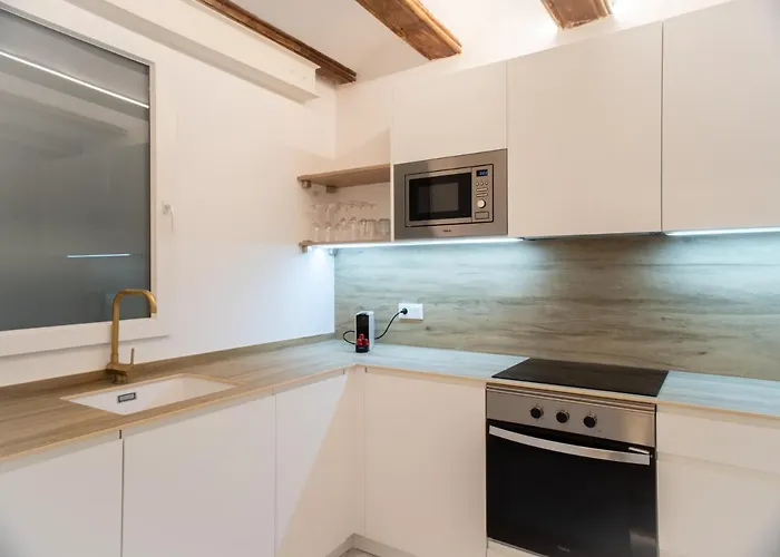 Market - Ciutat Vella, Exclusively For Families - Mid-term *