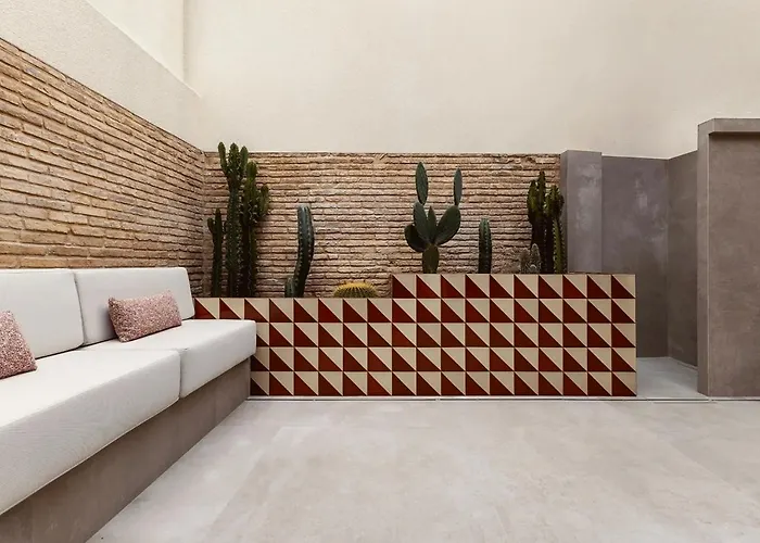 La Novieta Boutique - Adults Only Valencia