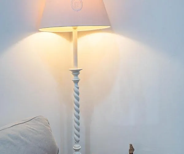 Central Luxury Flat With Free Parking Lejlighed