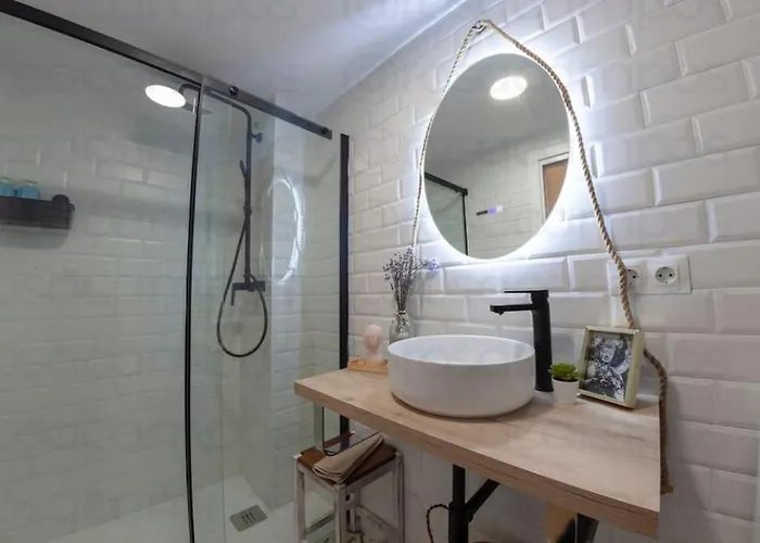 Ra - Stylish Loft - Walk To The Of Apartment Valencia