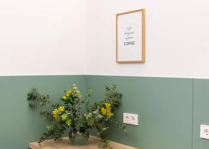 Alicante By Moontels * Valensiya