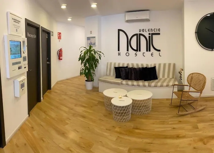 Nanit 4* فالنسيا