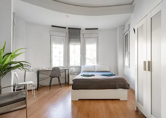 بيت ضيافة Versus فالنسيا