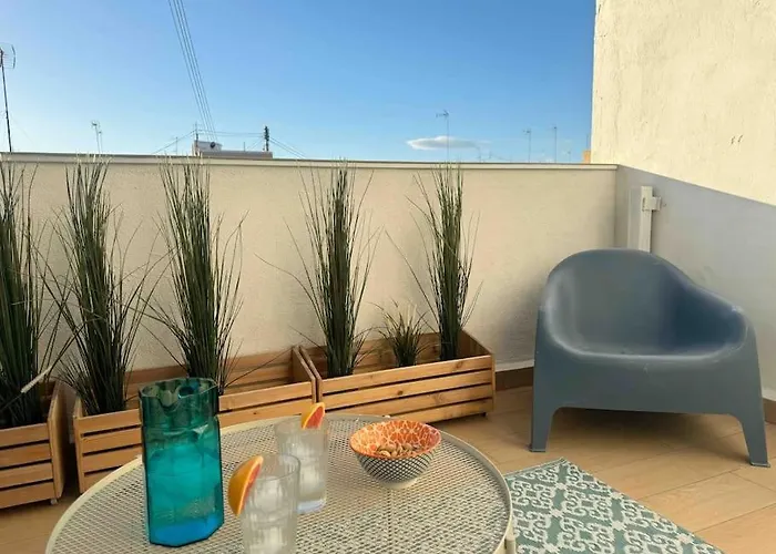 - Cabanyal Boutique Holiday home *