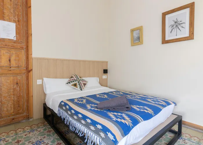 Bed and breakfast Bird House 3*