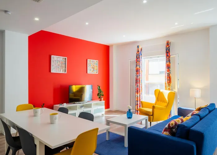 شقة Spacious Clean & Colorful Quiet Zone فالنسيا