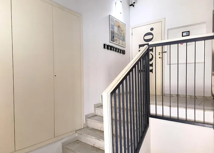 Flats Friends Torres Quart Valencia