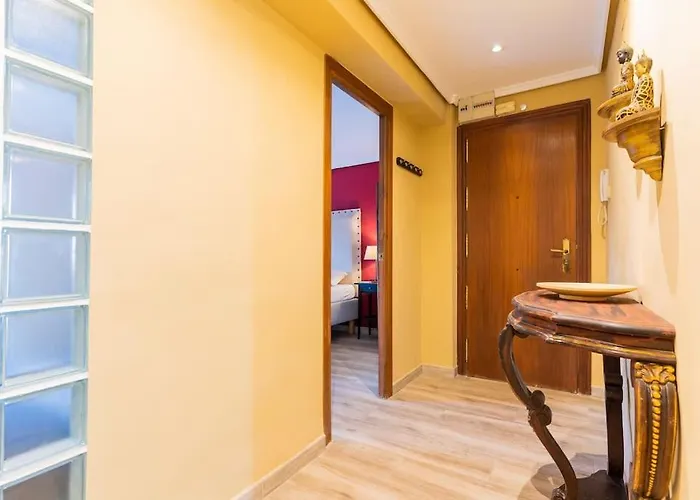 Ciudad Artes Gem: Stylish Near Ruzafa & Lejlighed Valencia