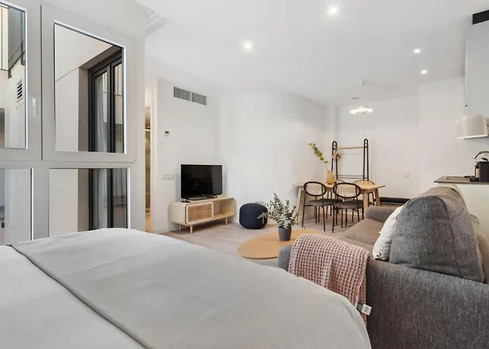 Limehome Carrer Del Pare Palau I Quer 발렌시아