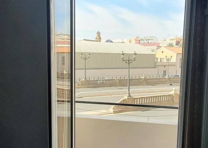 Проживание в семье Cerca Del Centro