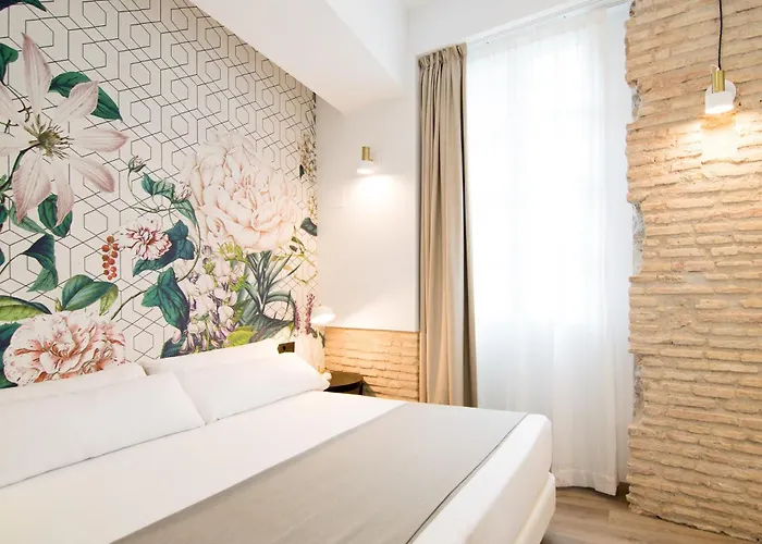 Myr Plaza Mercado & Hotel Valence