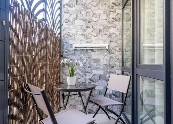 Exquisite With An Original Design Apartment