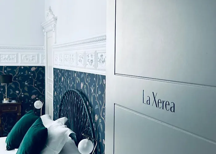 L'esplai فندق مبيت وإفطار 4*