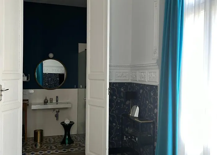 L'esplai فندق مبيت وإفطار فالنسيا