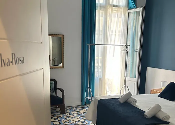 L'esplai فندق مبيت وإفطار 4*