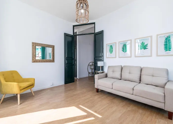 Travel Habitat Port Valencia. Βαλένθια