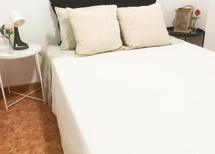 In Spacious Flat In Διαμέρισμα *