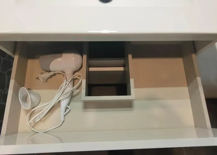 Small And Cozy - G10 Πανσιόν 3*