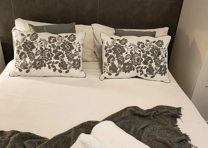 Small And Cozy - G10 Πανσιόν Βαλένθια