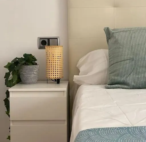 Executive Style Near Downtwon 아파트 *