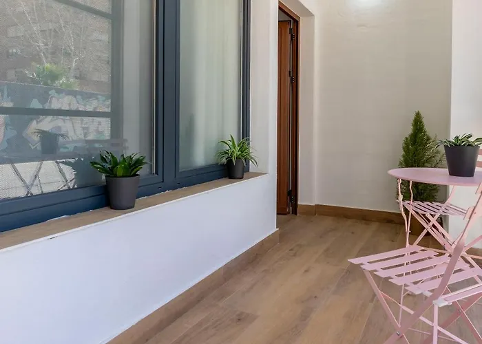 Travel Habitat Patraix Con Terracita 아파트 *