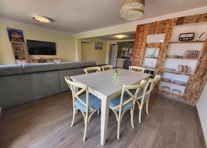 Playa Y Cultura En El Cabanyal Alquiler De Temporada Familiar شقة *