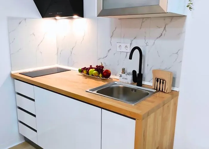 Ξενοδοχείο με διαμερίσματα Ynfinity