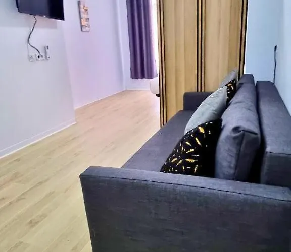 Ξενοδοχείο με διαμερίσματα Ynfinity 3*